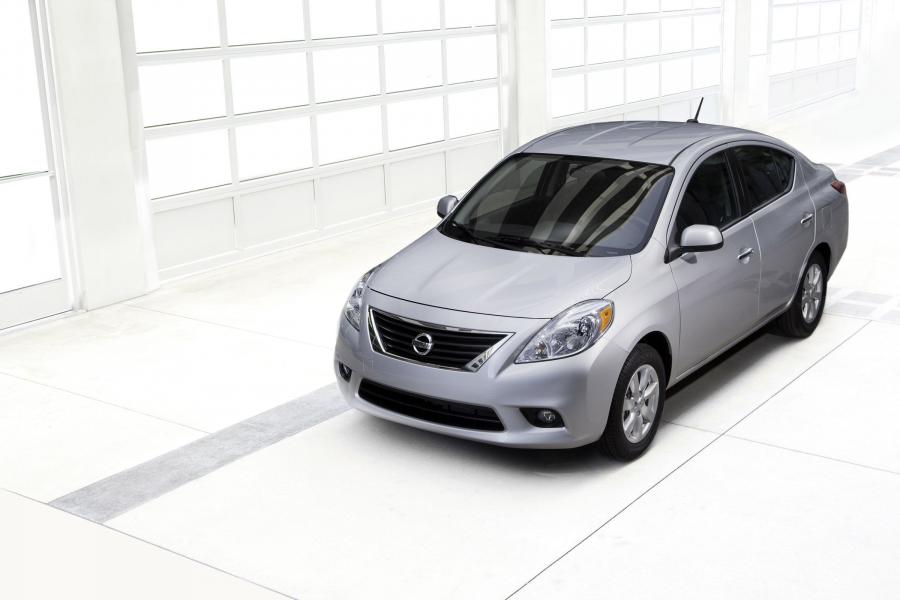  Nissan Versa 2012 года  (фото 103 из 111)